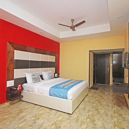 Hotel New Rajdarshan Madikeri Exteriör bild