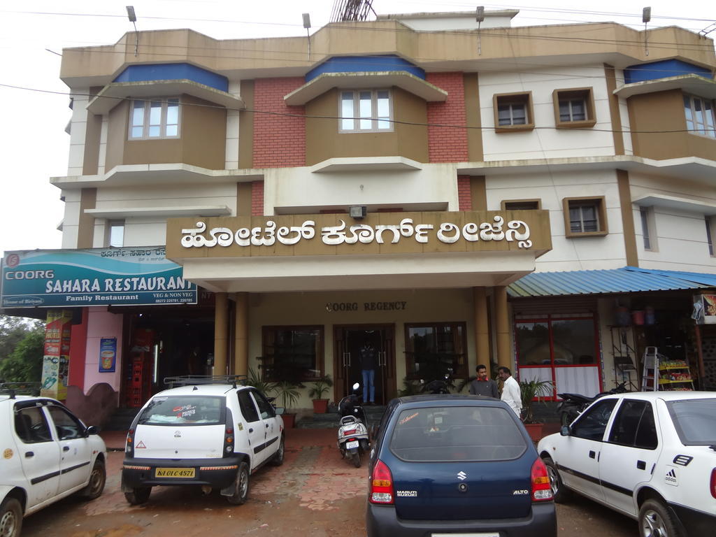 Hotel New Rajdarshan Madikeri Exteriör bild