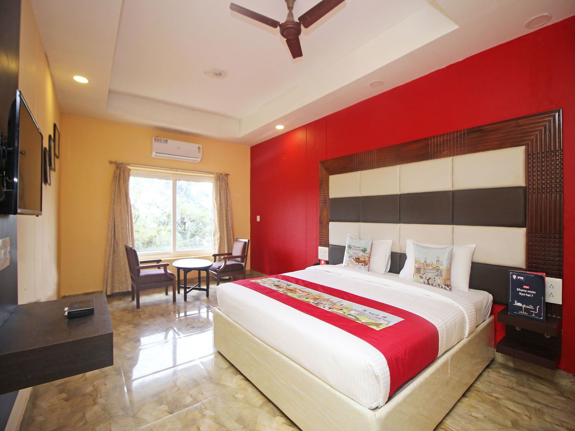 Hotel New Rajdarshan Madikeri Exteriör bild