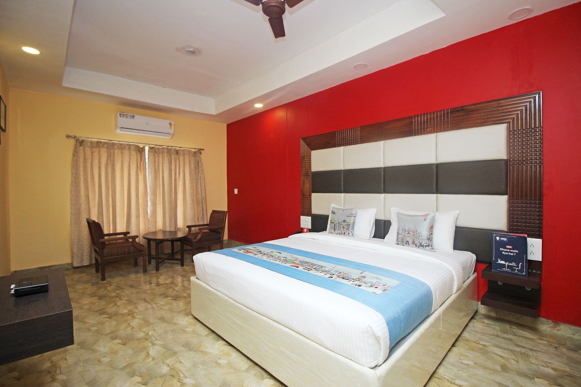 Hotel New Rajdarshan Madikeri Exteriör bild